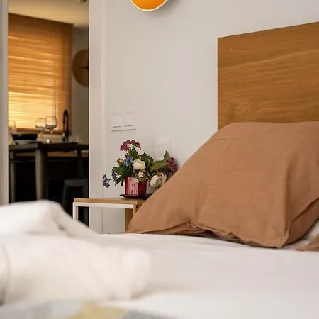 Beachfront Parking Сомо